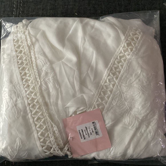 STOP PRETENDING DRESS IN WHITE - Picture 11 of 11